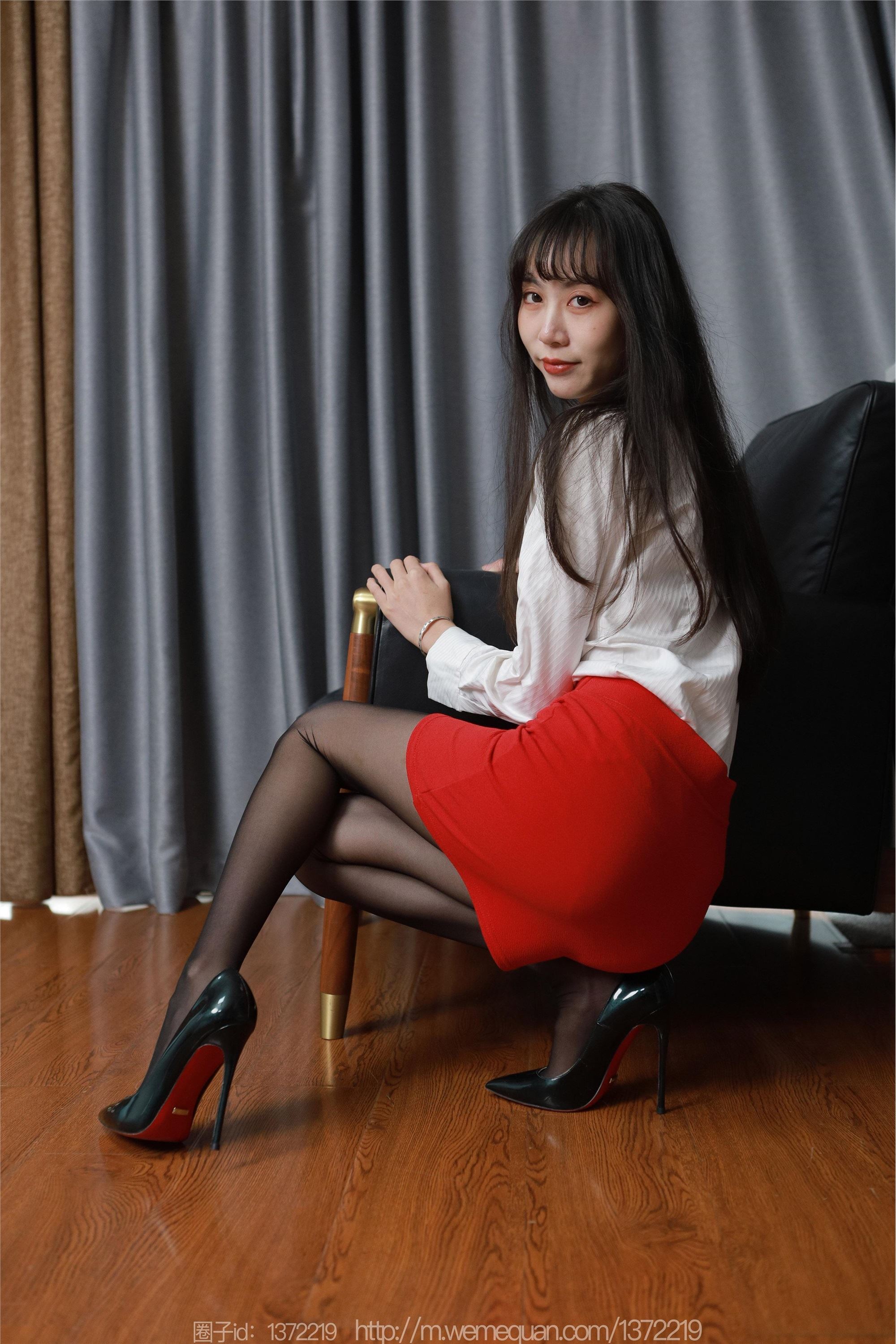 IESS异思趣向  2023.03.28 丝享家 1404 团团《纤纤细腿》